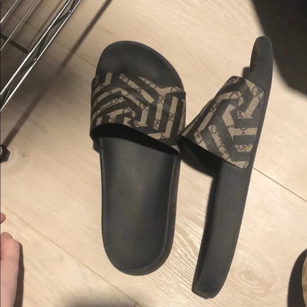 Authentic Gucci flops - Picture 3 of 7